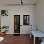 Monolocale - Piano terra - Ingresso indipendente